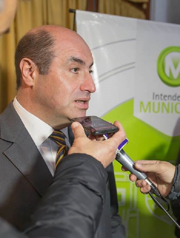 El municipio insta a regularizar concesiones de nichos en los cementerios