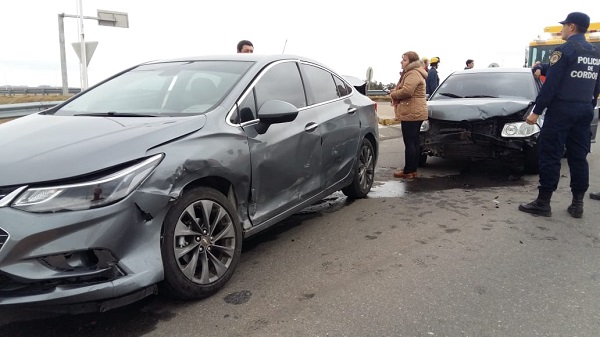 Accidente sin consecuencias personales en el ingreso a Bell Ville