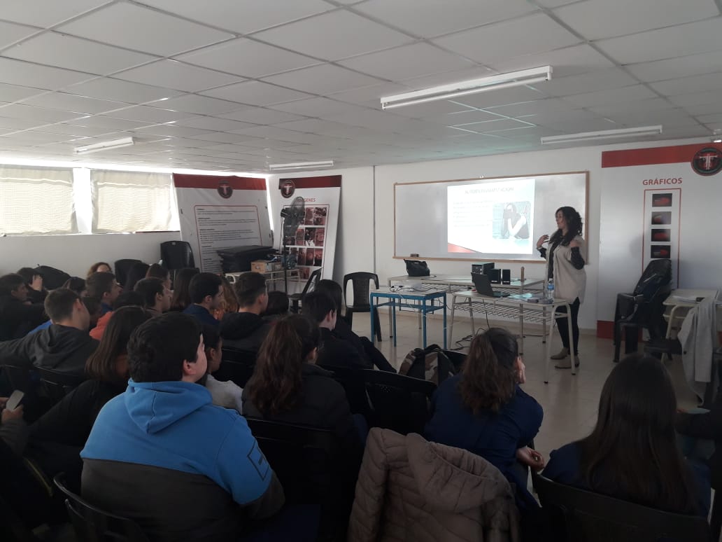 Taller de Prevención de VIH e ITS en el I.P.E.T.  N° 267 “Antonio Graziano”