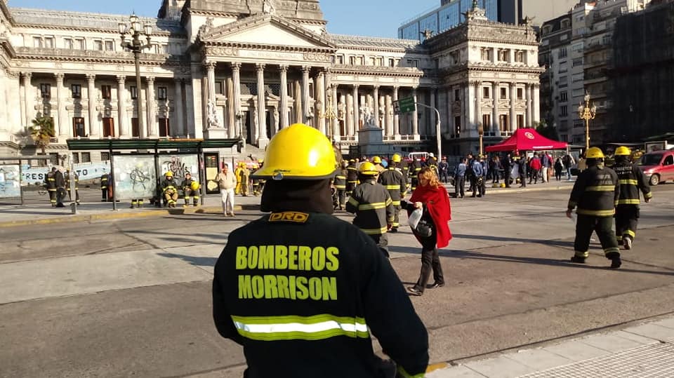Esta vez las sirenas sonaron por los bomberos