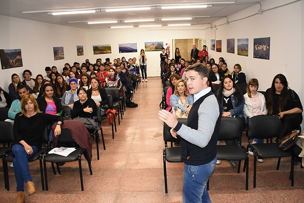 Derechos Humanos, Géneros y Diversidad