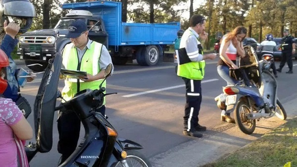 Implementan controles vehiculares en Morrison