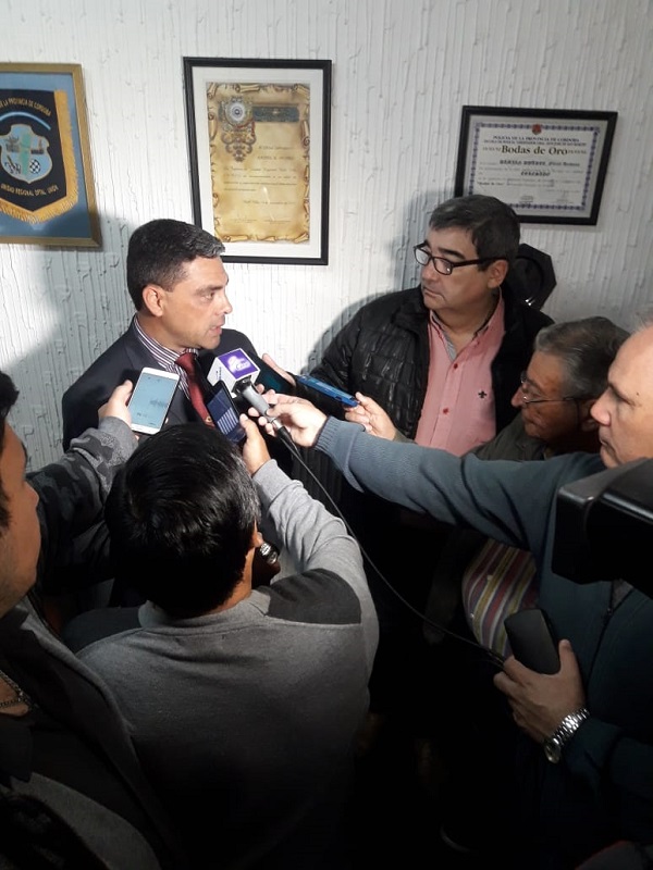 Detienen a cinco personas por tenencia de picadura de marihuana
