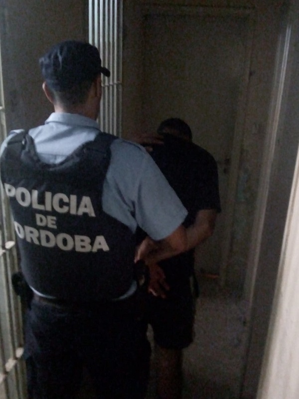 En un hecho confuso demoran a una persona en calle Julian Paz al 700 de Bell Ville.