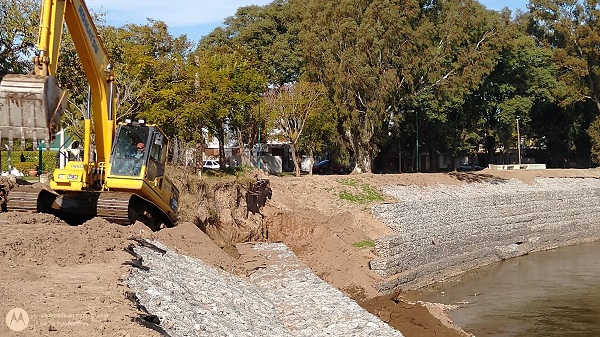 Obra de protección de las barrancas frente al balneario Paso de la Arena