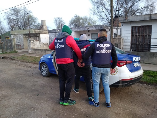 Allanamiento y detención de una persona