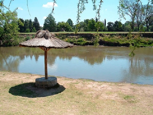 La Municipalidad de Bell Ville Llama a cubrir vacantes de bañeros para los balnearios municipales.