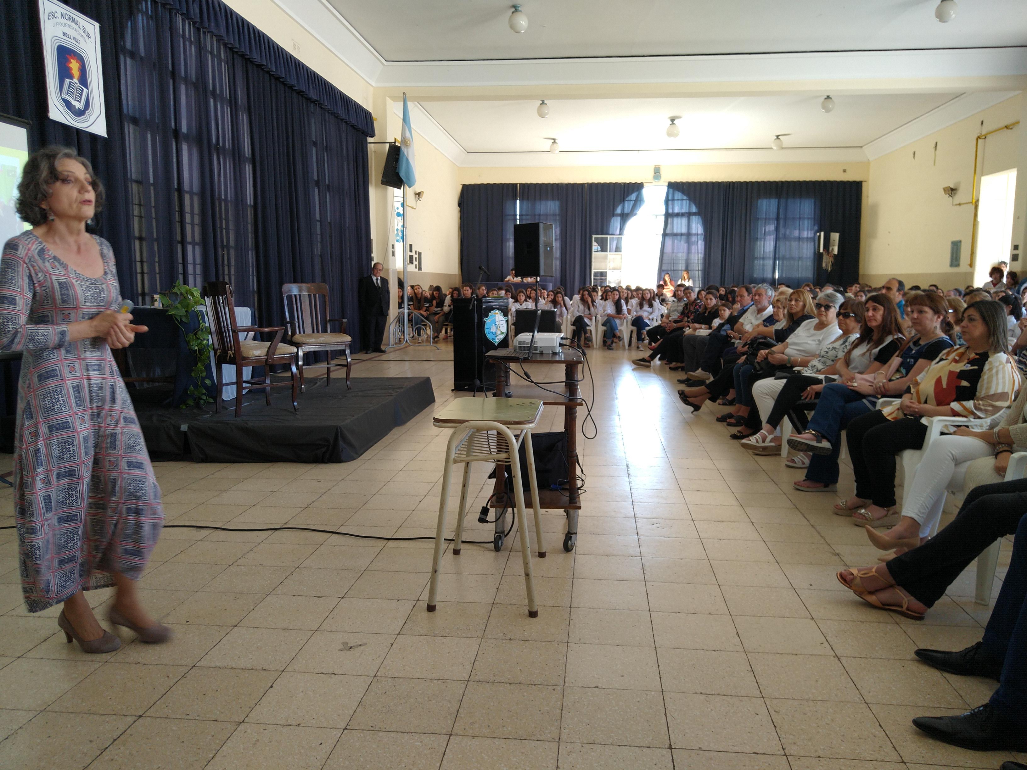 Homenaje a la Dra. Sandra Díaz en Bell Ville
