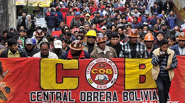 Podría haber paro indefinido si no se restituye el orden constitucional, adelantó La Central Obrera Boliviana