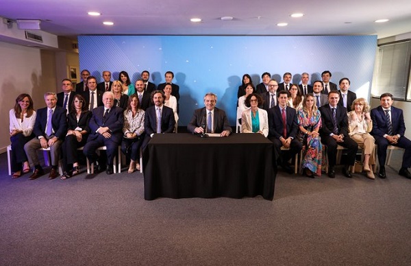 Alberto Fernández presentó su Gabinete