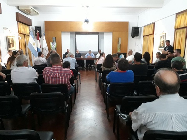 La Municipalidad solicitó a los comercios que se trabaje al 50 % de la capacidad habilitada.