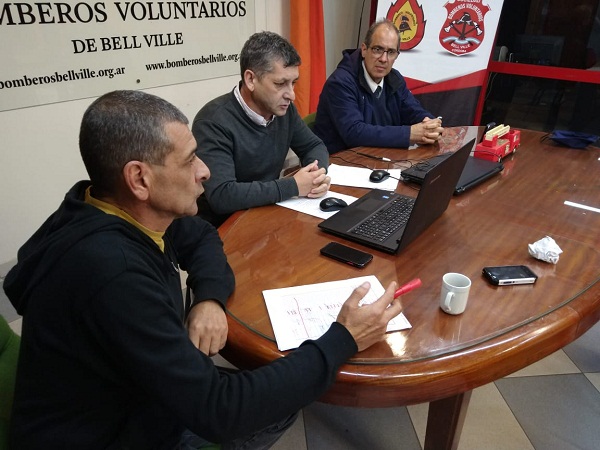 Bomberos de Bell Ville: vìa zoom realizaron acto y comunicaron ascensos al personal.