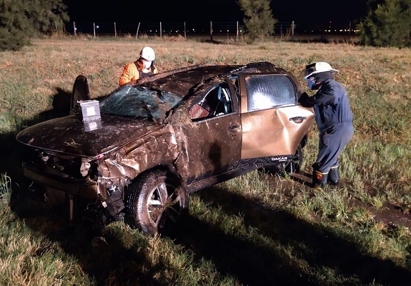 Bell Ville: Despiste y vuelco en Autopista Córdoba – Rosario