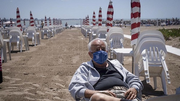 La provincia de Buenos Aires estableció 13 protocolos para la temporada veraniega en la Costa.