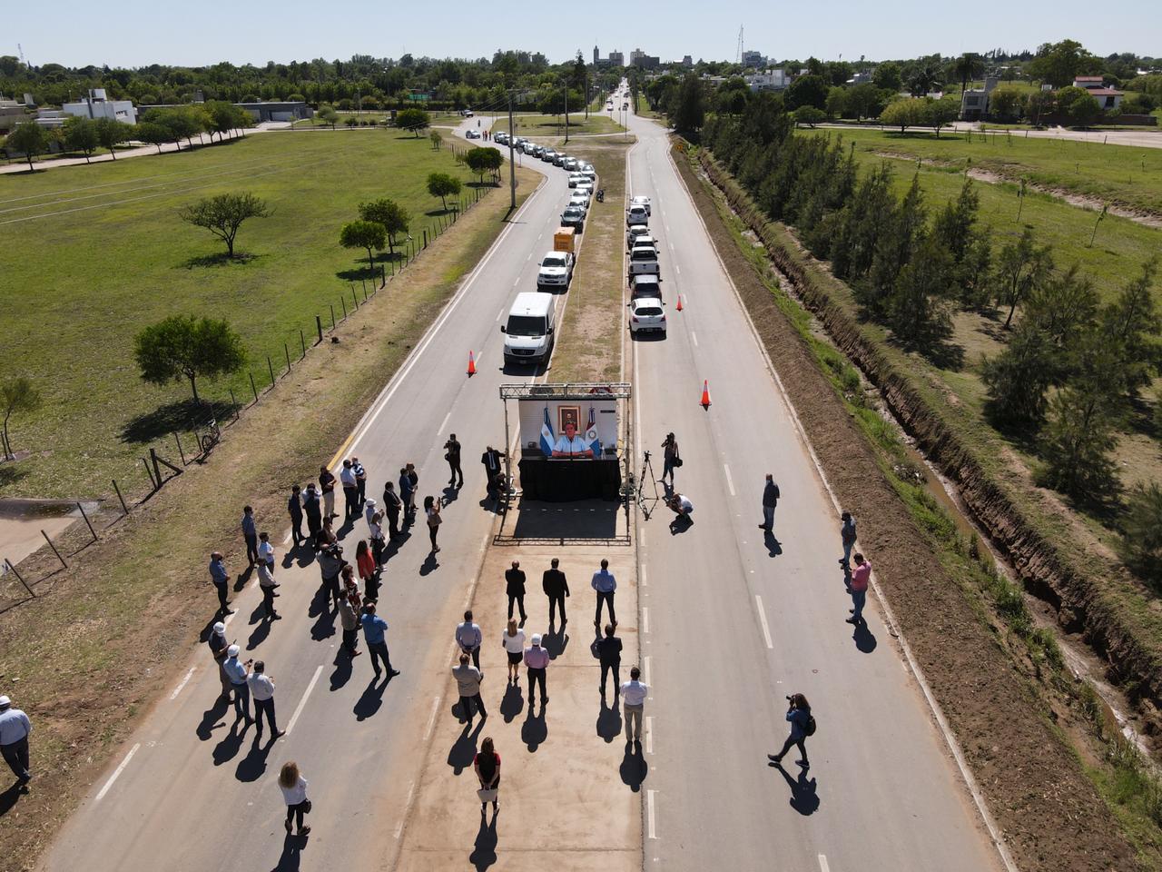 El gobernador Schiaretti inauguró la pavimentación del acceso a Bell Ville por calle Córdoba, que conecta la Circunvalación con el centro de la ciudad.