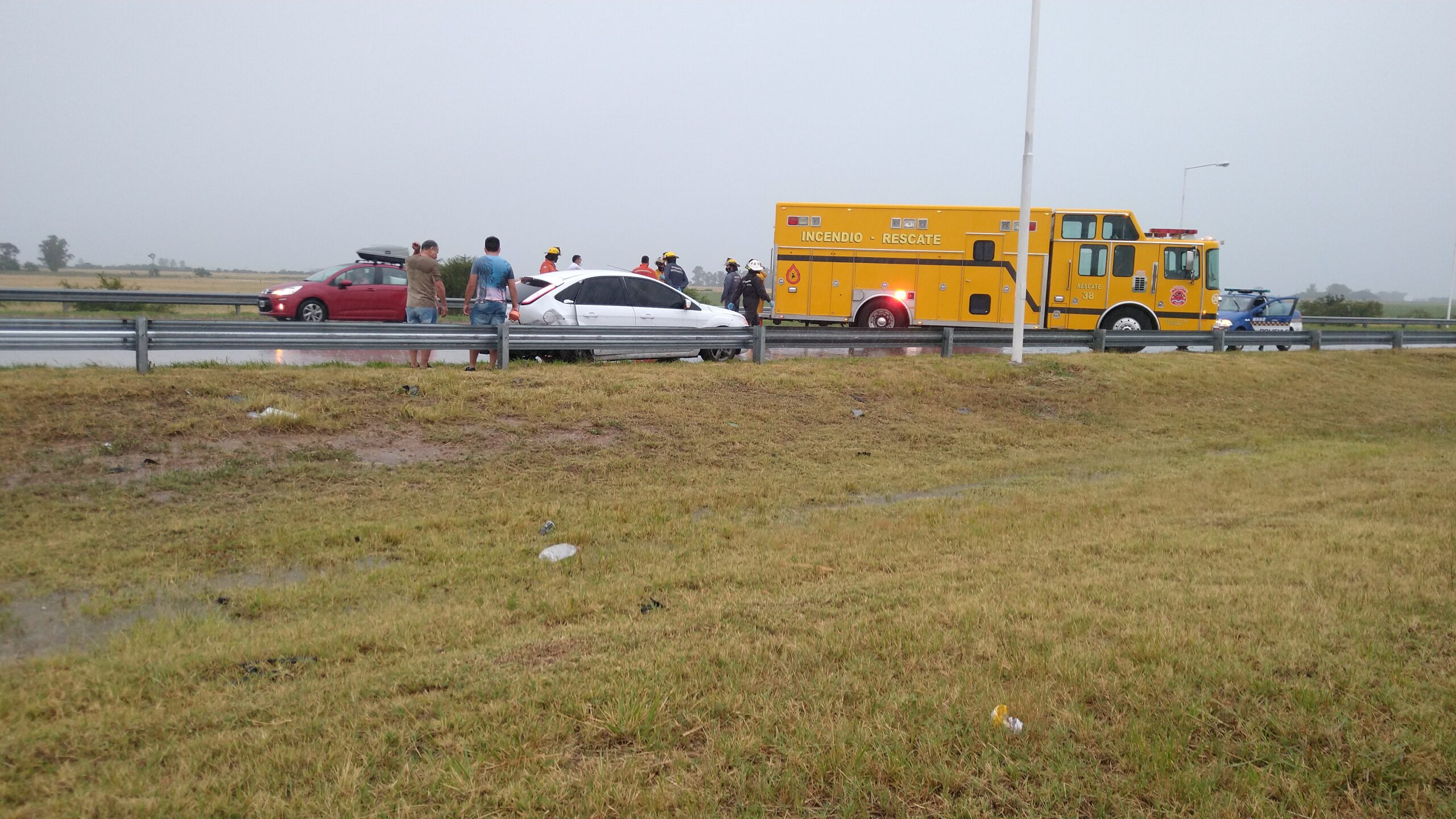 Monte Leña: accidente en la autopista mano Rosario Córdoba.
