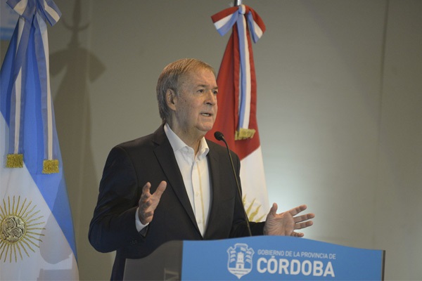 Anuncios y medidas del Gobernador Schiaretti.