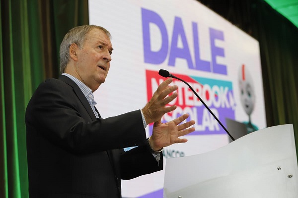 Inclusión digital: la Provincia de Córdoba invierte $2000 millones en el programa Dale Notebook Escolar