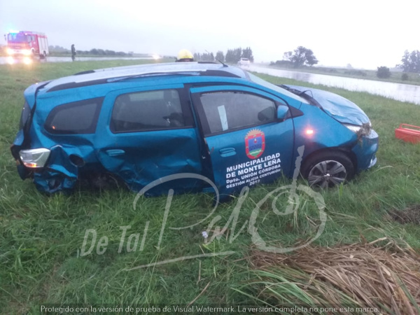 La intendenta de Monte Leña, Alicia Centurión,  sufrió un accidente  de tránsito sobre la Autopista, a la altura de la localidad de Tío Pujio.