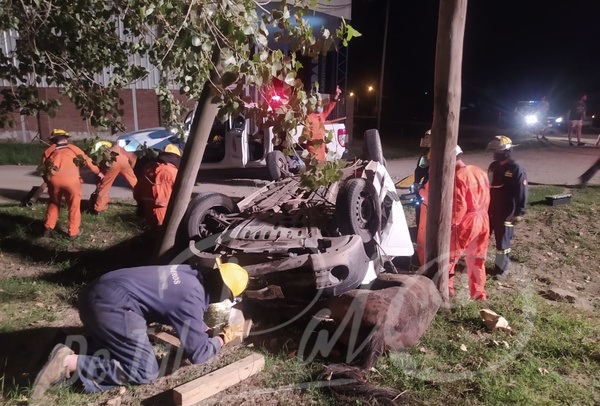 Bell Ville: un muerto en un choque de un utilitario con un caballo suelto en ruta 9.