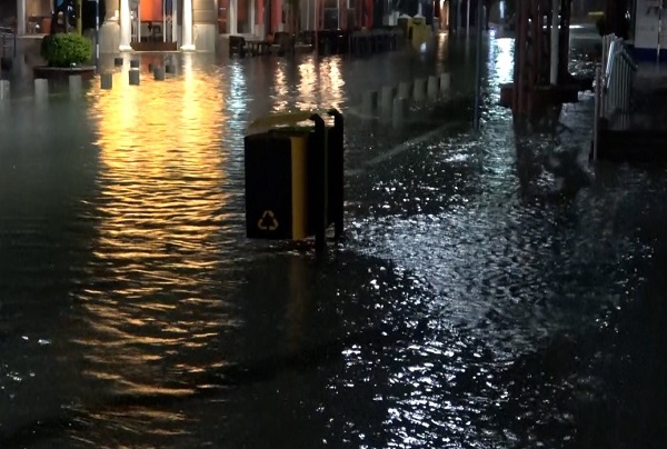 Bell Ville: Pese a la abundante lluvia, los desagües funcionaron a la perfección y no hubo inconvenientes informaron desde el municipio.