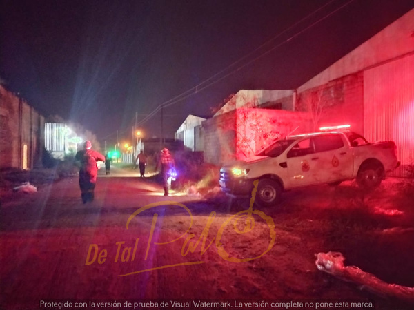 Bell V ille: Incendio en un galpón de calle Cura Ferreyra.