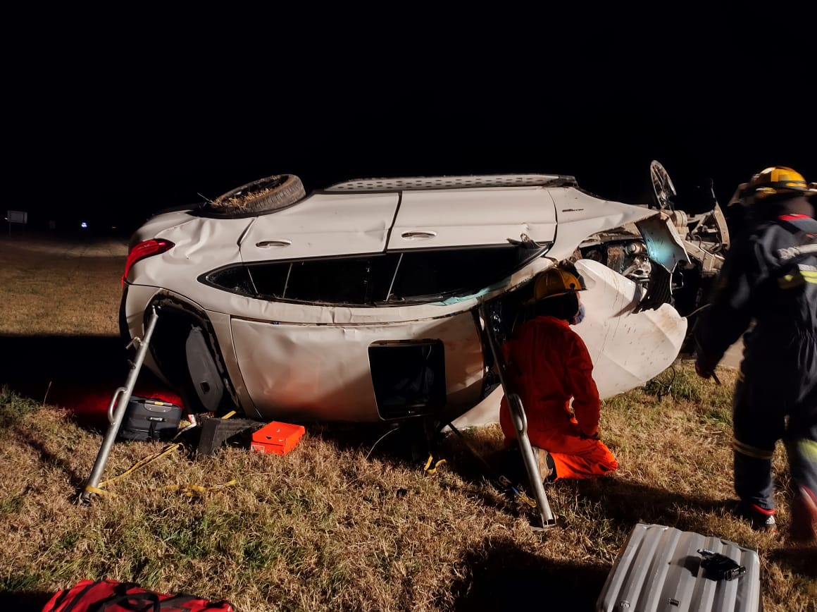 Bell Ville: accidente en autopista.