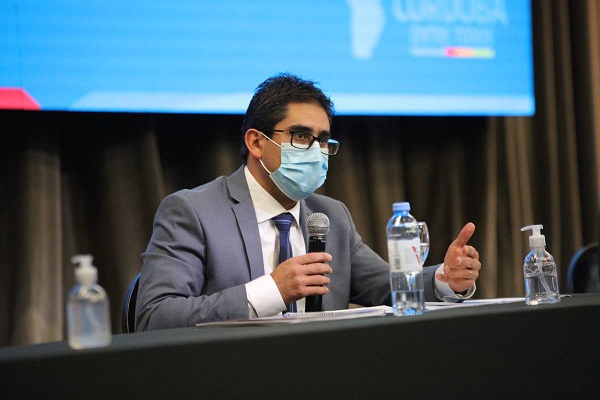 La Provincia de Córdoba firmó el acuerdo para la compra de 1 millón de vacunas