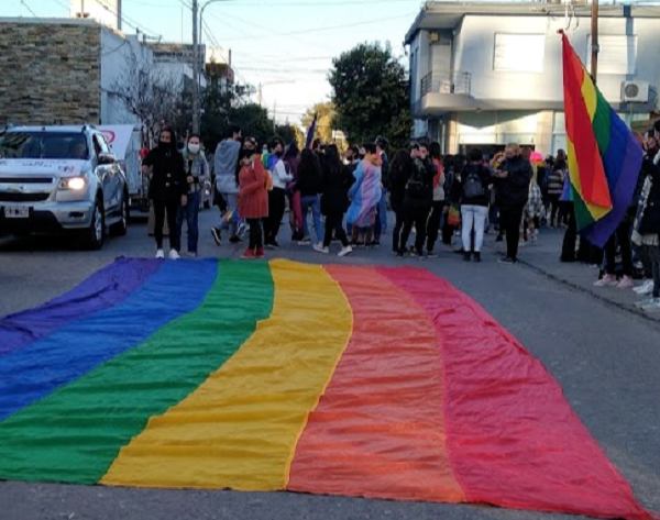 El Senado convirtió en ley el cupo laboral travesti trans