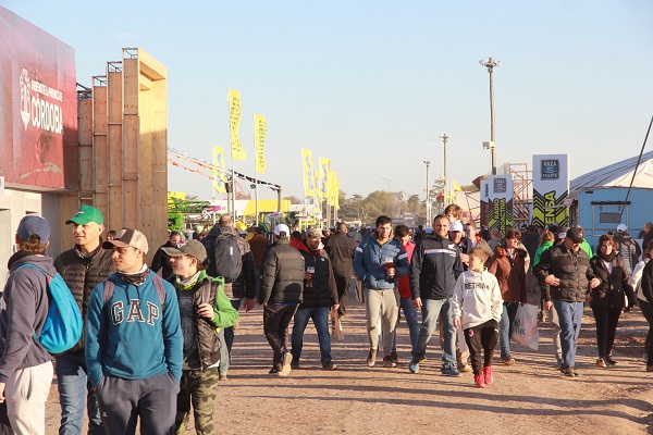 AgroActiva se reprograma: será en junio de 2022.
