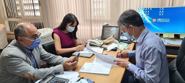 Se firmó el convenio para repavimentar la ruta 6 entre Justiniano Posse y Ordoñez.