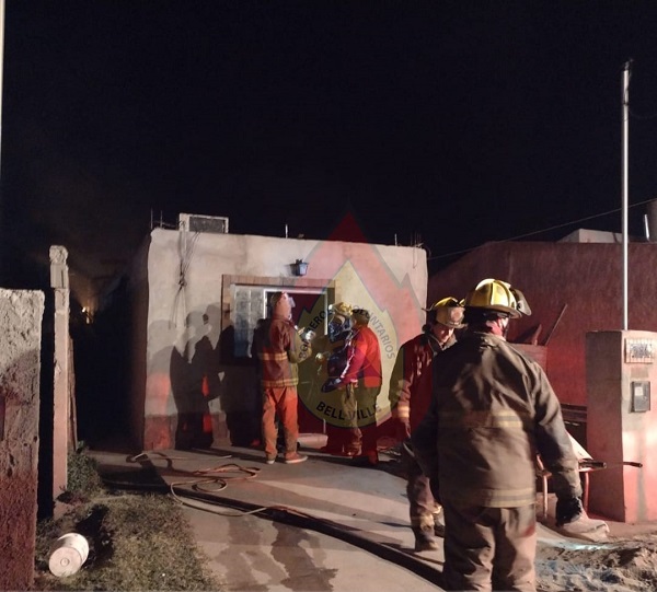 Bell Ville: principio de incendio en una vivienda.