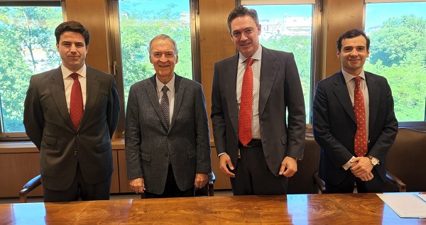 Schiaretti firmó un acuerdo para obras de infraestructura con el Deutsche Bank