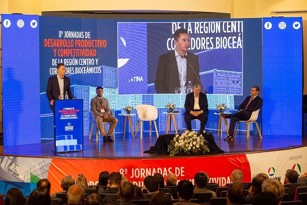 Manuel Calvo destacó el trabajo del foro empresario de la Región Centro
