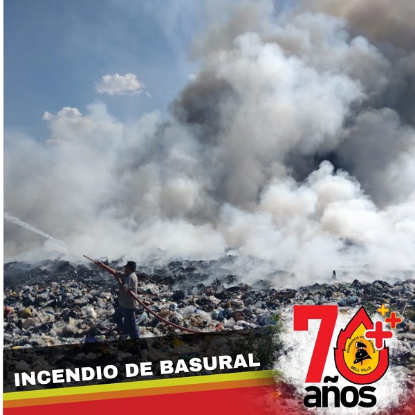 Bell Ville: se prendió fuego el basural a cielo abierto.