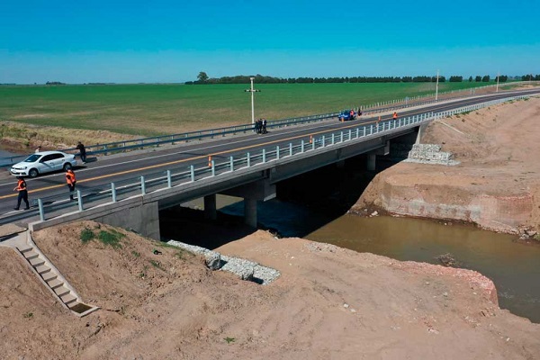 Schiaretti habilitó obras de infraestructura vial en el departamento Unión.