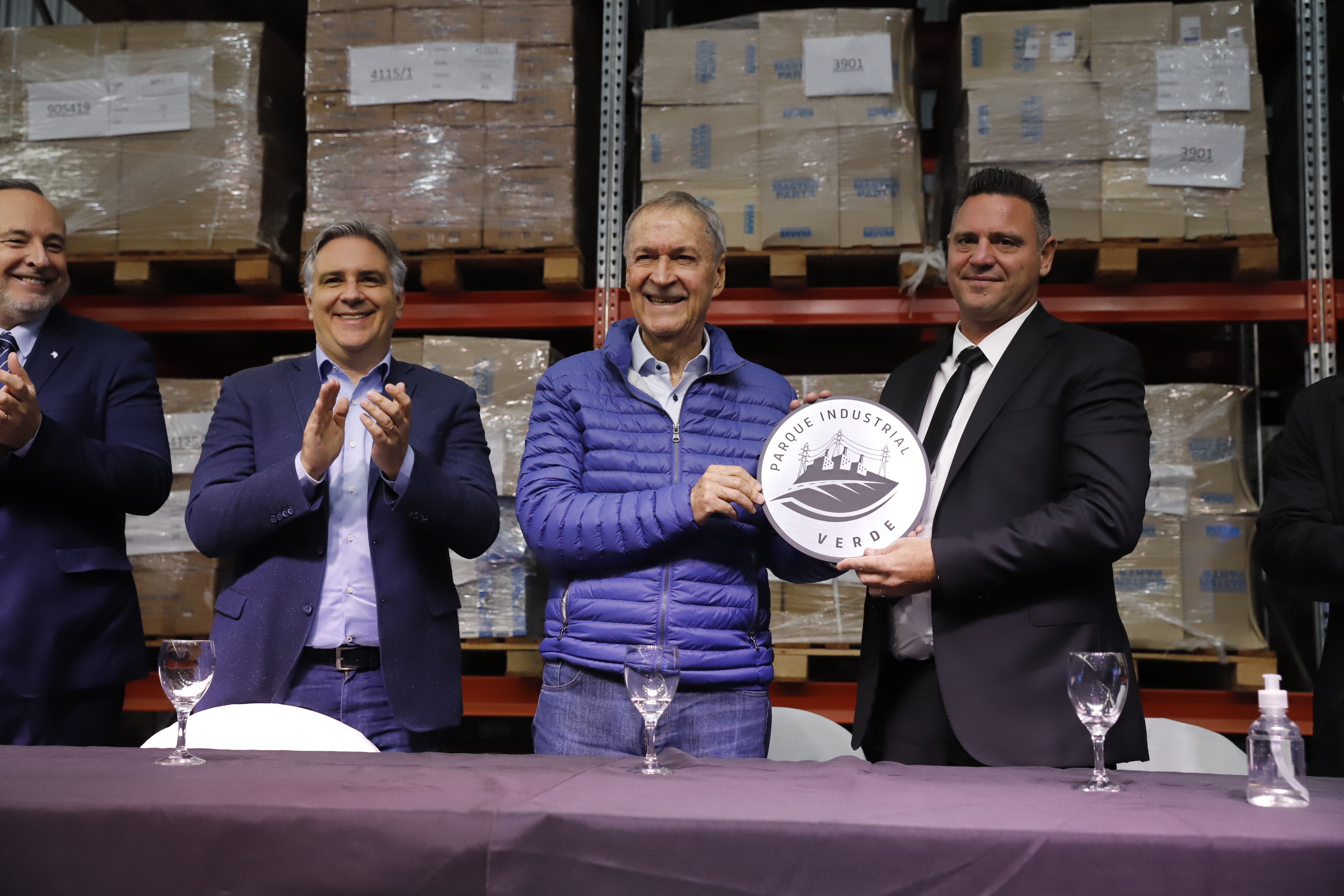 Schiaretti y Llaryora habilitaron el Parque Industrial 52 en la provincia