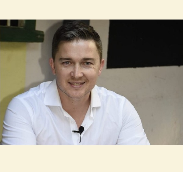 Bell Ville: Gonzalo Pedano lanza libro