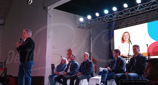 Llaryora garantiza la finalización del nuevo Hospital Regional de Bell Ville.
