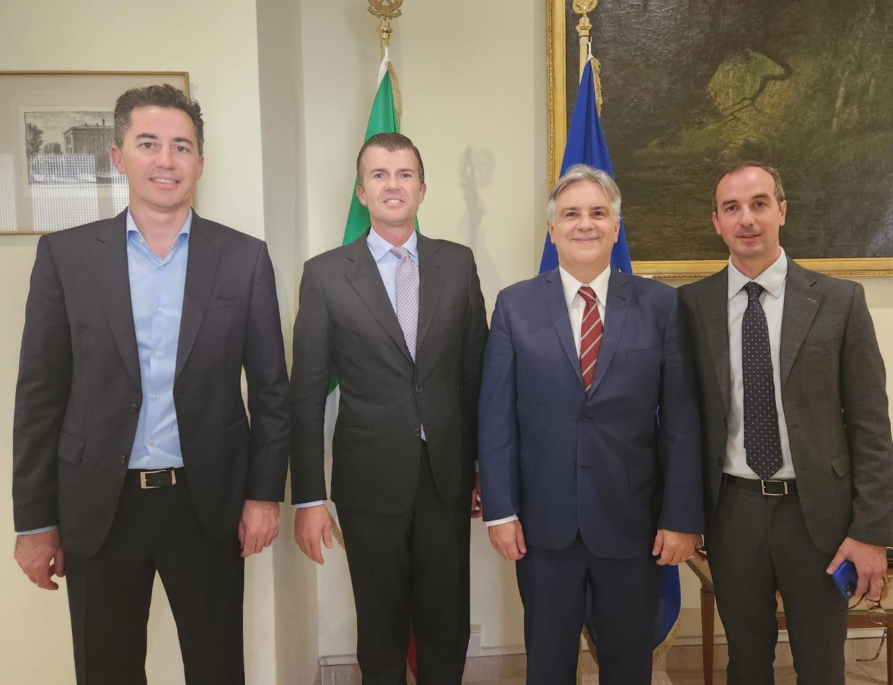 Llaryora promueve la llegada de inversiones Italianas a Córdoba.