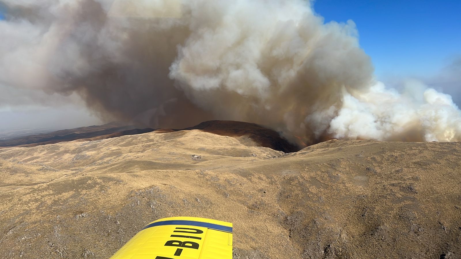 Siguen activos los incendios de los departamentos Tulumba y San Javier.