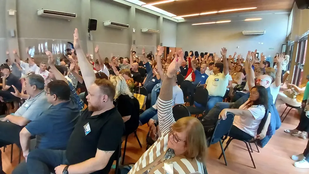 UEPC anunció un paro por 24 horas para el 14 de marzo y acciones en toda la provincia.