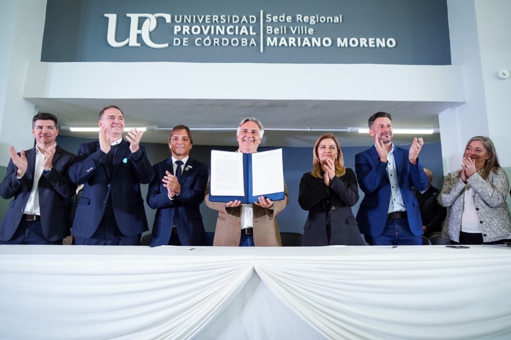 El Gobernador puso en marcha el Plan de Regionalización de la Universidad Provincial de Córdoba.