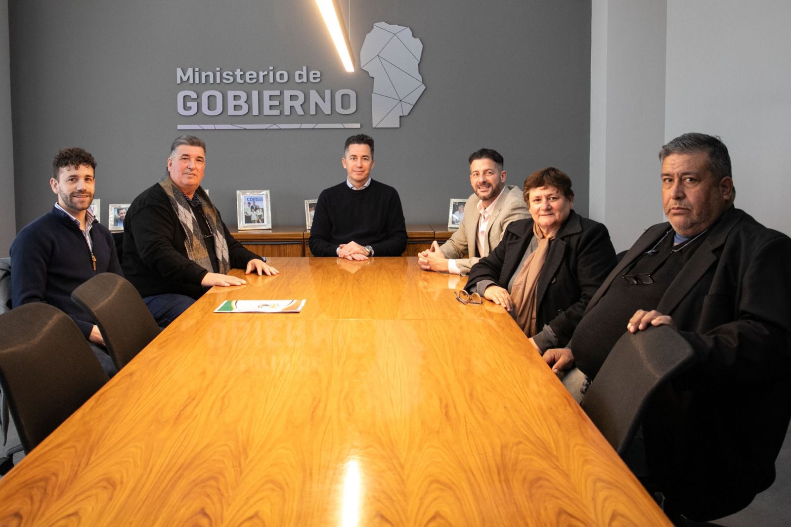 Manuel Calvo junto con el legislador Abraham Galo se reunieron con municipios del departamento Unión.