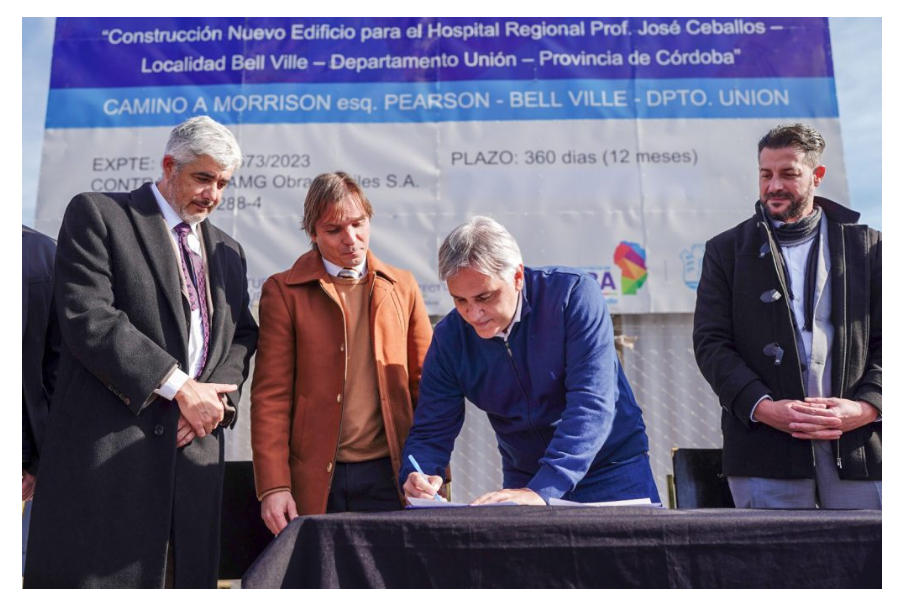 Bell Ville: Llaryora firmó el contrato que da inicio a la construcción del nuevo Hospital Regional