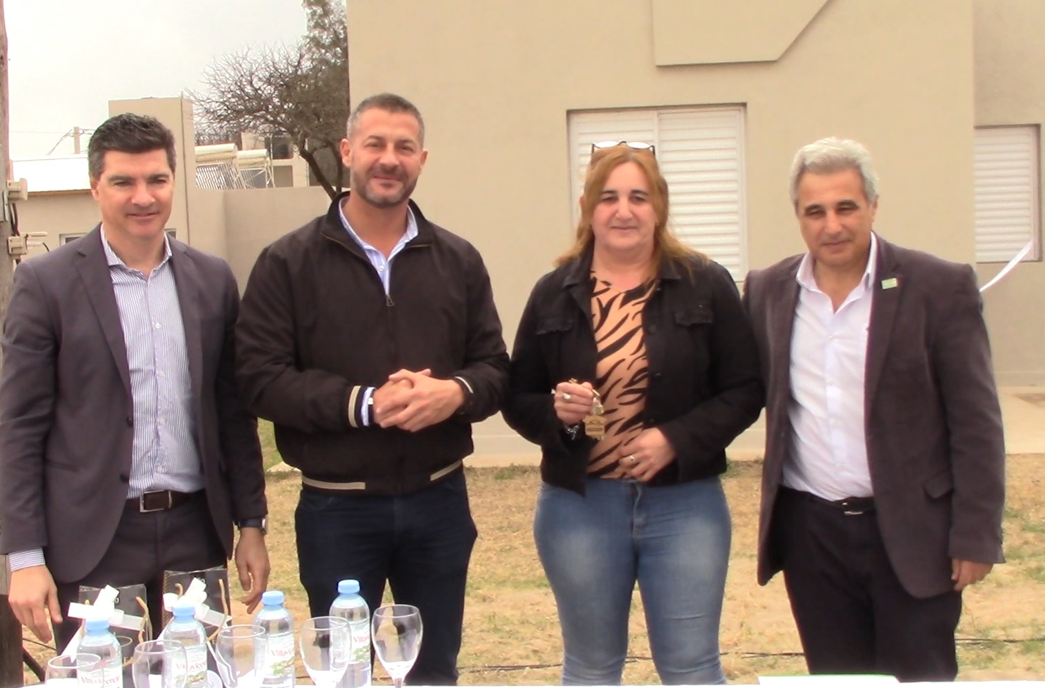 Morrison: el municipio entregó 8 viviendas