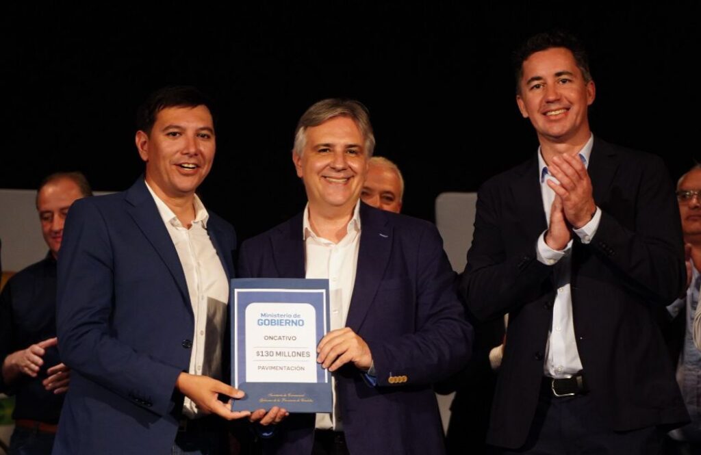 En 2024, el Gobierno de Córdoba invirtió más de 37.000 millones en obras en los 427 municipios y comunas.