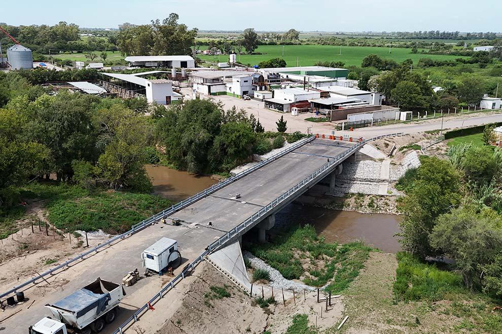 Bell Ville: la construcción del nuevo puente urbano alcanza el 92% de avance