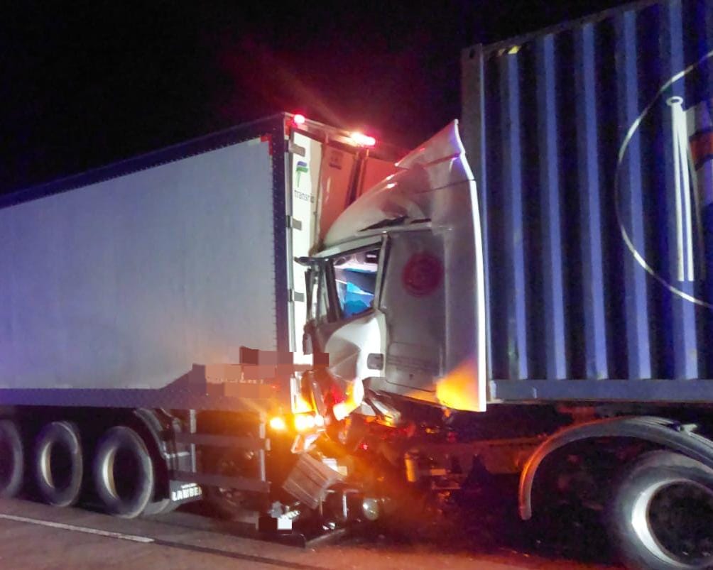Marcos Juarez: accidente entre dos camiones.