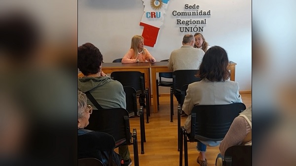 Bell Ville: Cinco familias de Barrio Jardín firmaron hoy las escrituras de sus hogares.